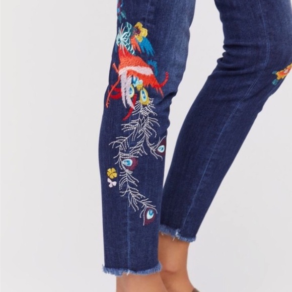 Free People Denim - 🎉2xHP🎉 Free People Embroidered Bird Jeans